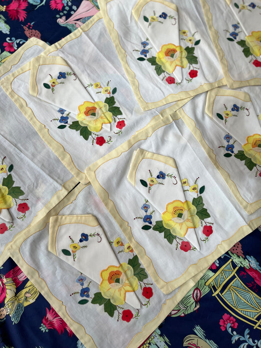 Floral Applique Napkin and Placemat Set